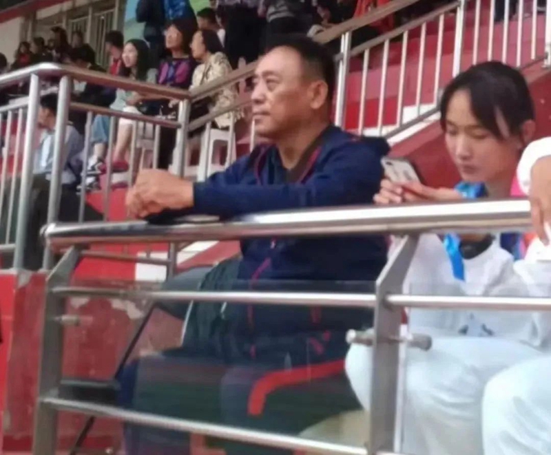 何华.jpg