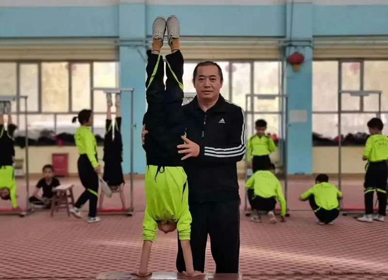葛奇峰.jpg